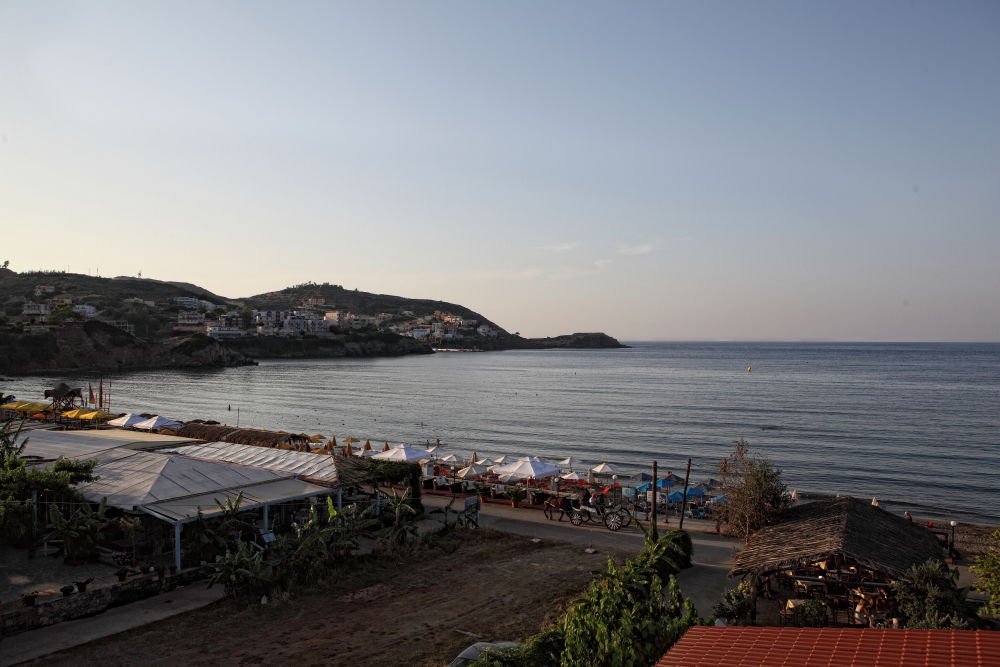 Niriides Beach Hotel Rétino Exterior foto