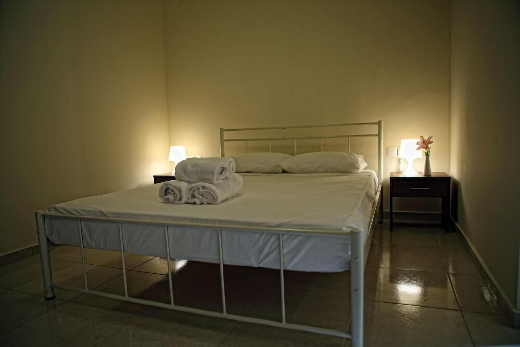 Niriides Beach Hotel Rétino Habitación foto
