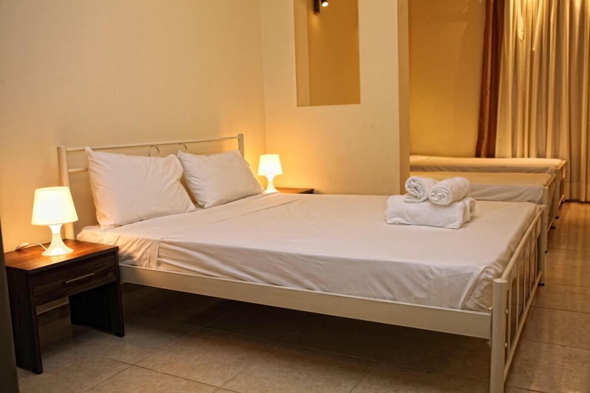 Niriides Beach Hotel Rétino Habitación foto